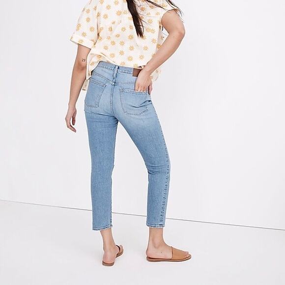 NWT Madewell The High-Rise Slim Boyjean in Summit Wash: Summerweight Edition 27 - Picture 3 of 16